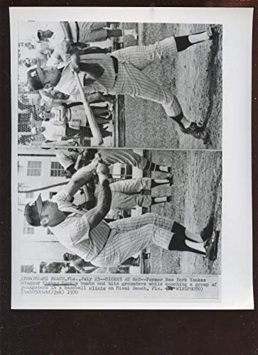 Orijinal Temmuz 23 1970 Beyzbol Kliniğinde Mickey Manto 8 X 10 Tel Fotoğraf-MLB İmzasız Çeşitli
